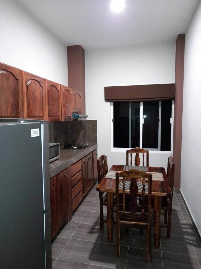 מנסניו Grand View Suites מראה חיצוני תמונה