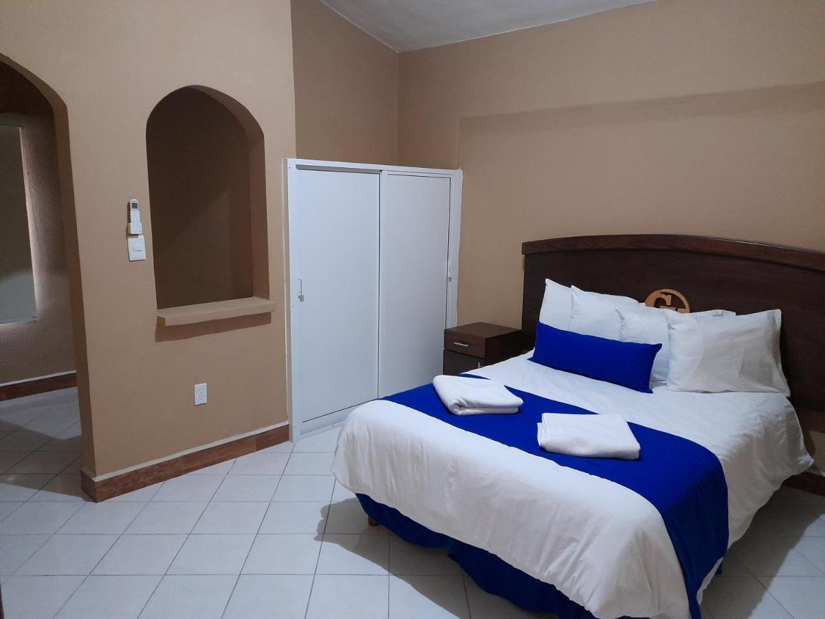 מנסניו Grand View Suites מראה חיצוני תמונה