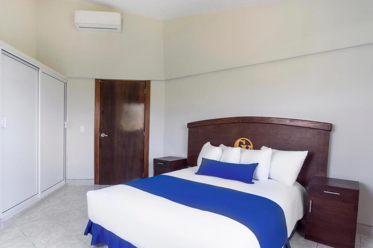 מנסניו Grand View Suites מראה חיצוני תמונה