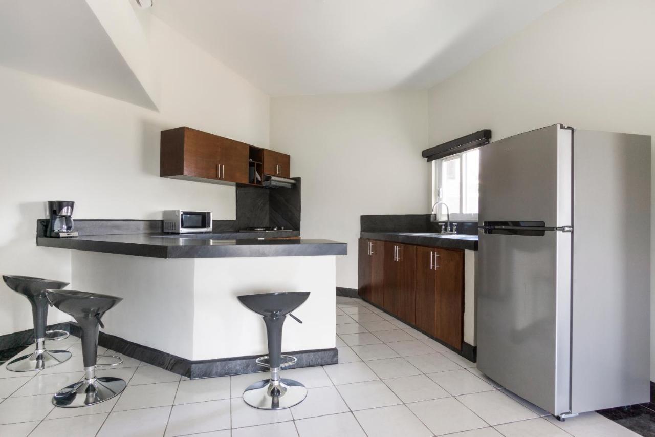 מנסניו Grand View Suites מראה חיצוני תמונה